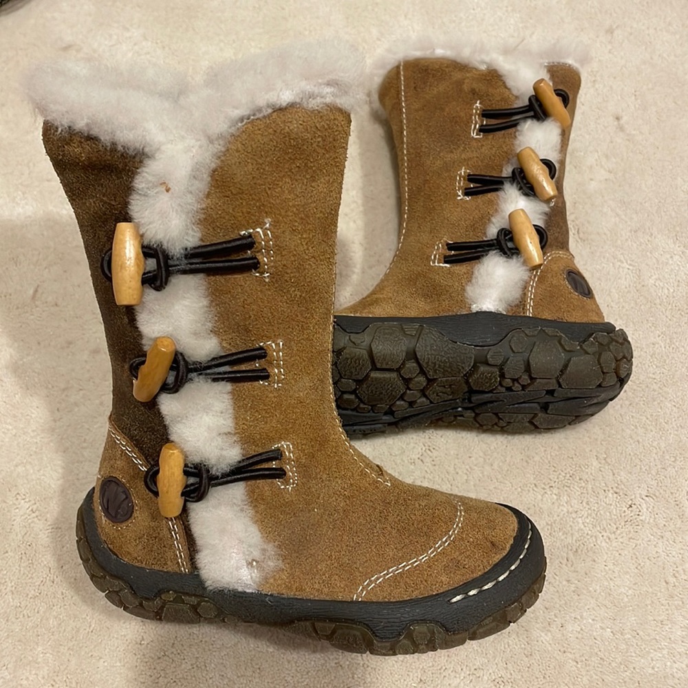 Naturino kids camel suede shearling toggle boots size 24 Italian